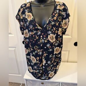 Halogen Black Floral V-Neck Blouse